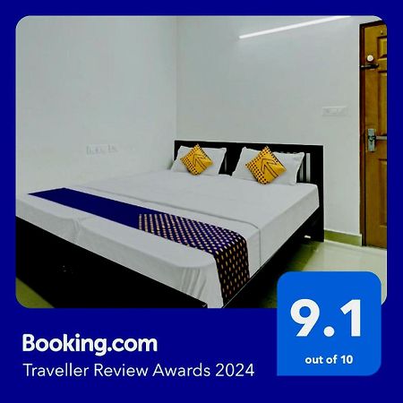 Hotel O Royal Residency Erattupetta 外观 照片