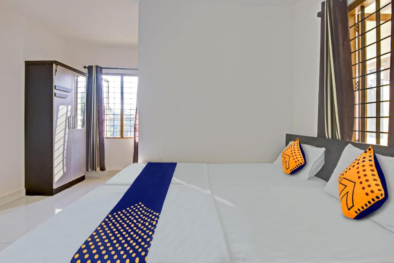 Hotel O Royal Residency Erattupetta 外观 照片