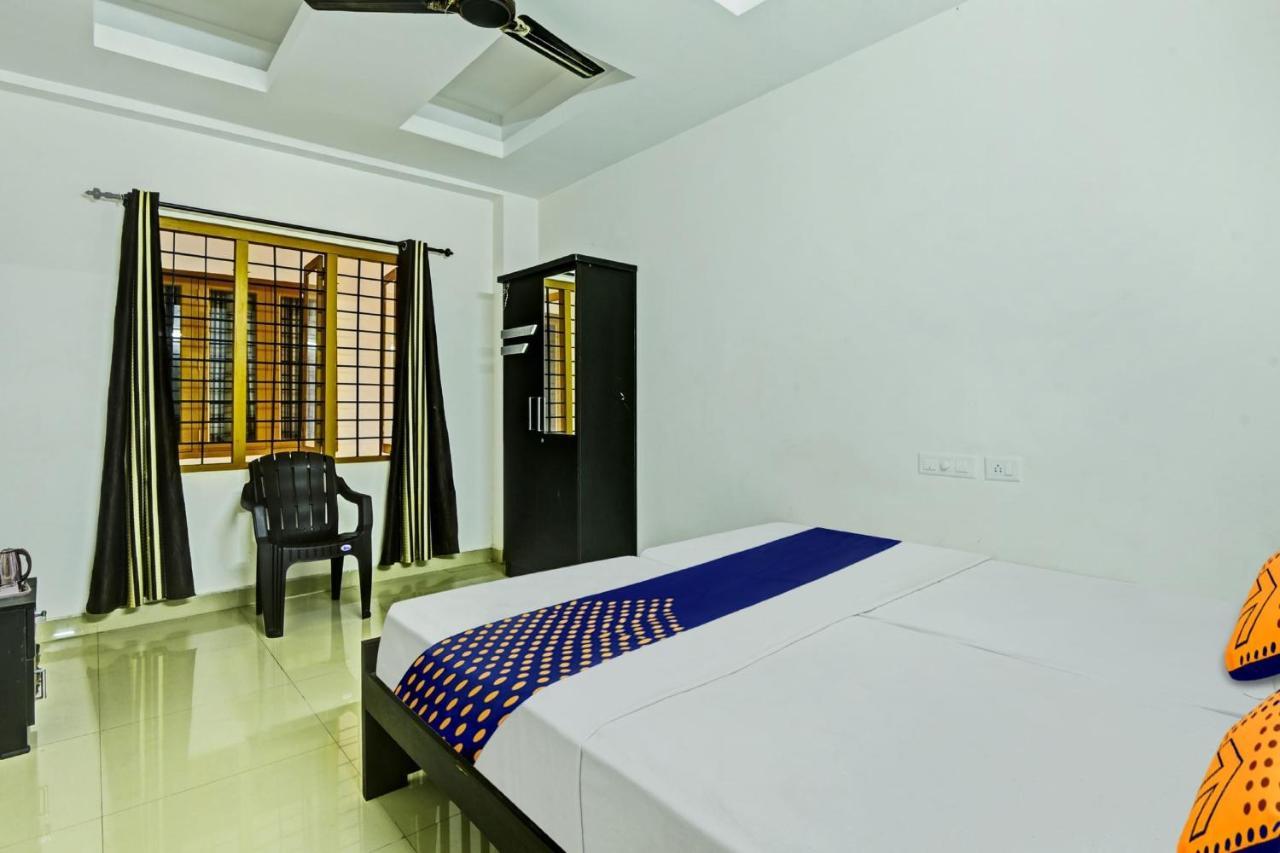 Hotel O Royal Residency Erattupetta 外观 照片
