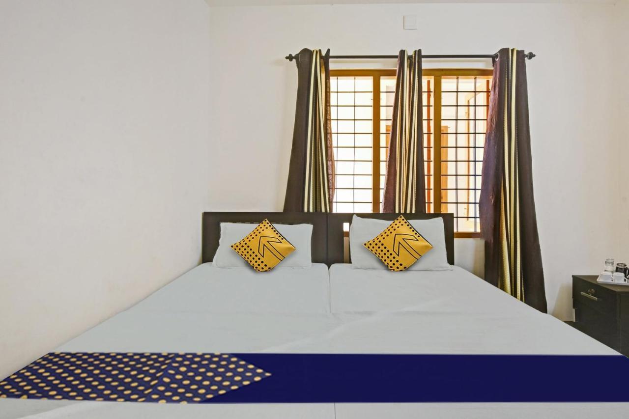 Hotel O Royal Residency Erattupetta 外观 照片