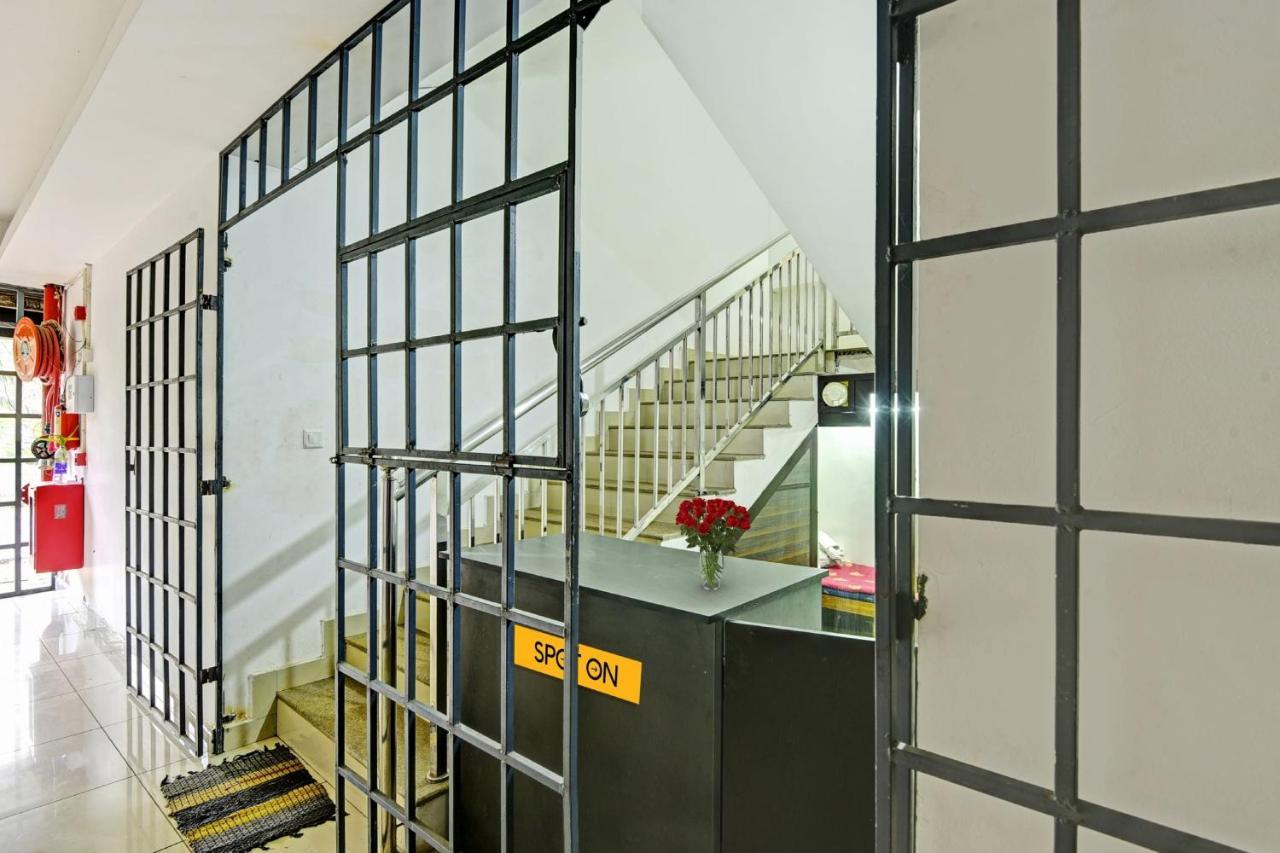 Hotel O Royal Residency Erattupetta 外观 照片