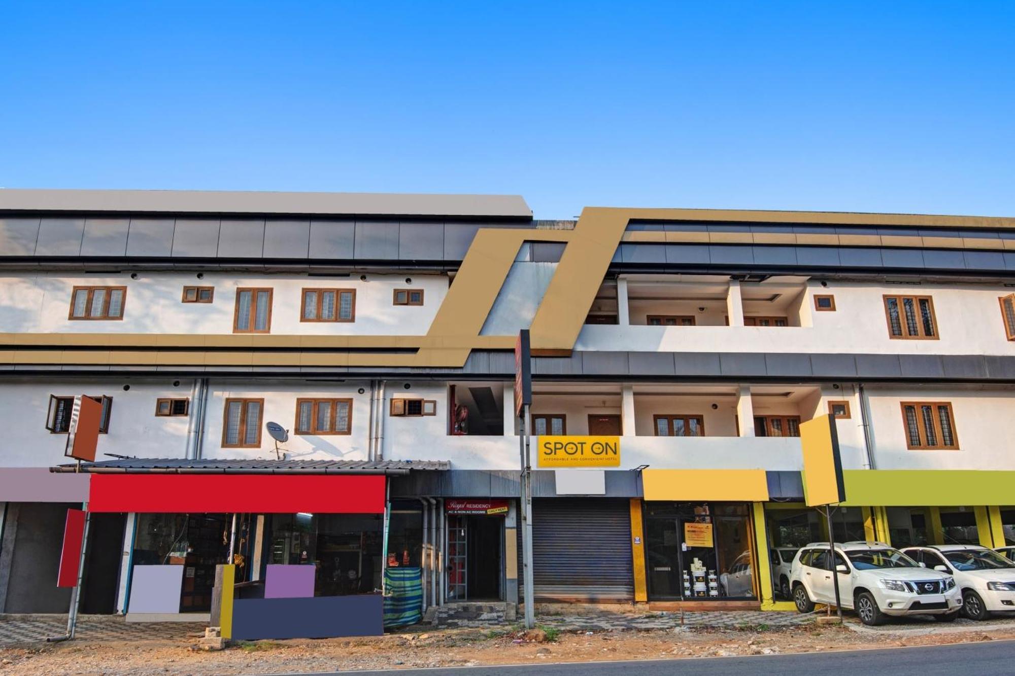 Hotel O Royal Residency Erattupetta 外观 照片