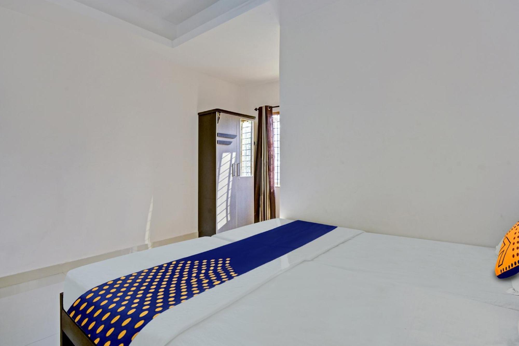 Hotel O Royal Residency Erattupetta 外观 照片
