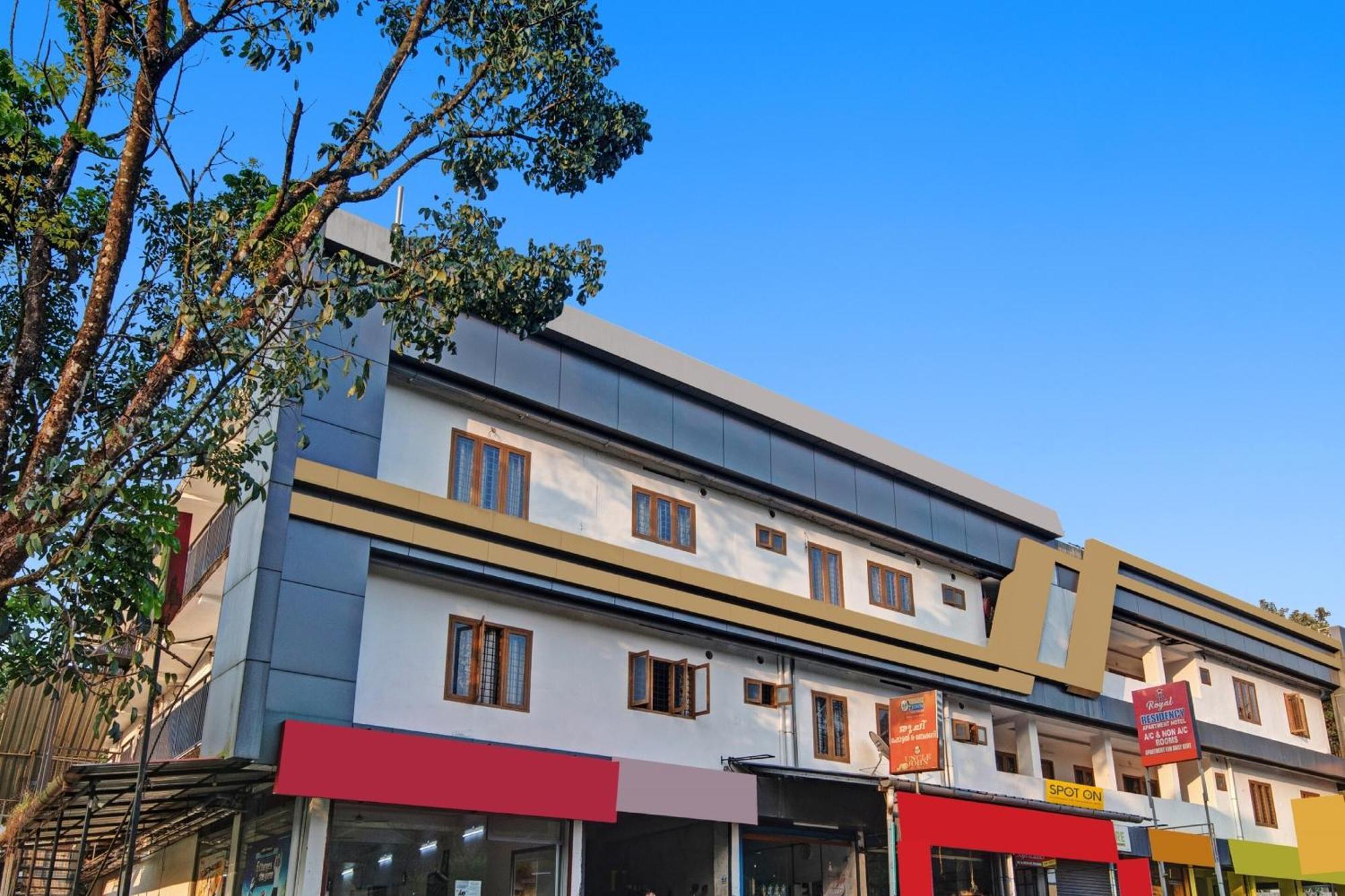 Hotel O Royal Residency Erattupetta 外观 照片
